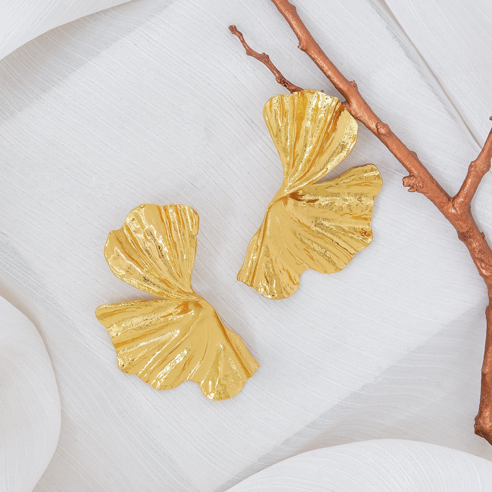 Ursinia Gold Earrings - Image 2