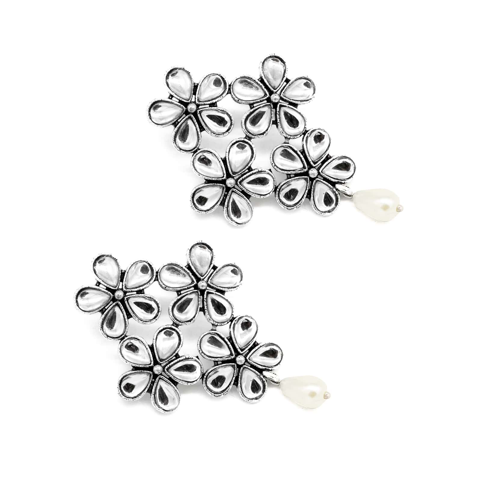 Vamika Floral Polki Silver Oxidized Earrings - Image 4