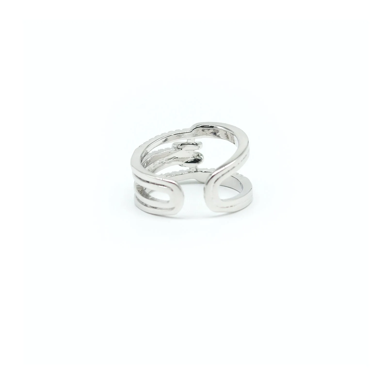 Victoria Love Triangle - Image 7
