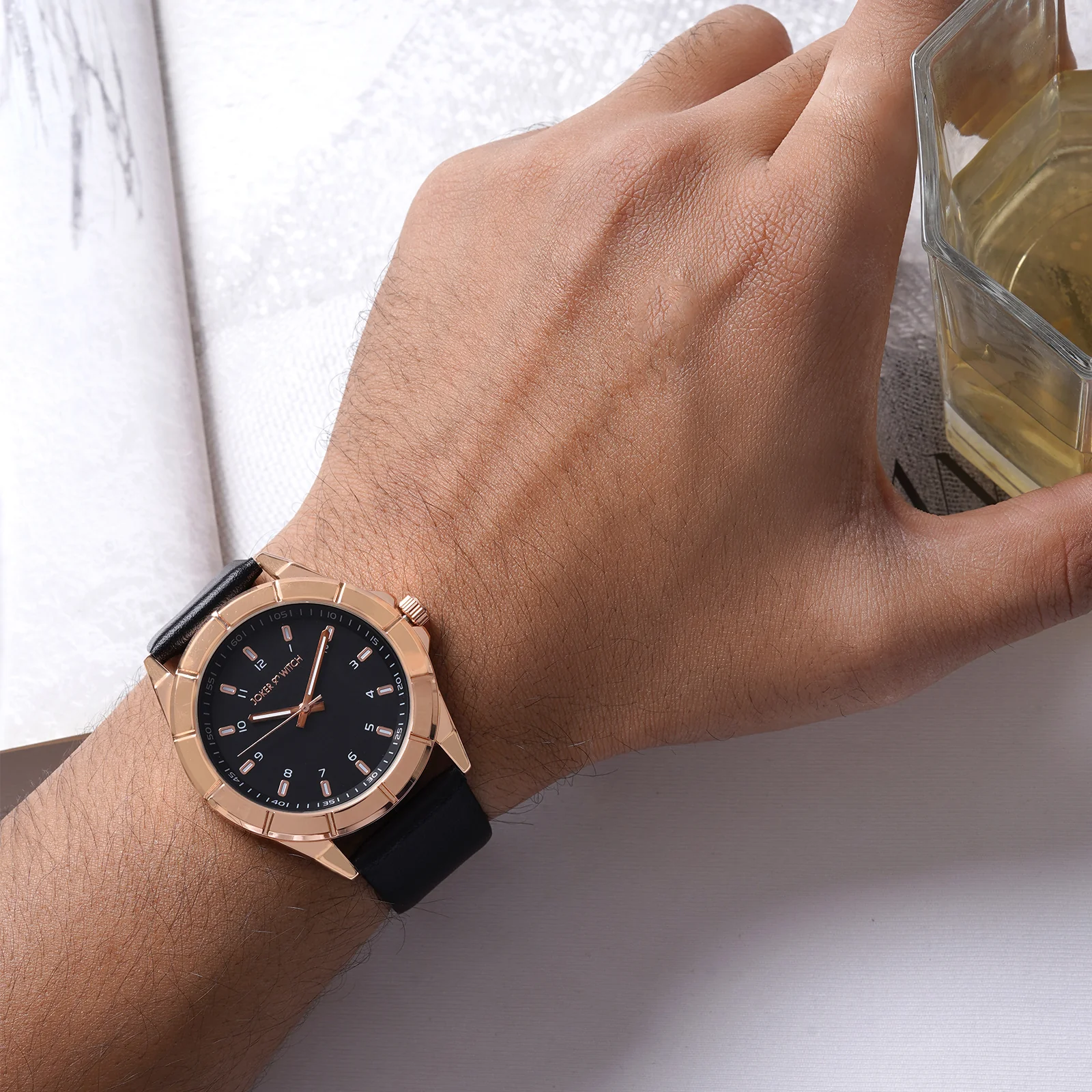 Zonda Rose Gold Black Large Dial PU Strap Men's Watch - Image 2